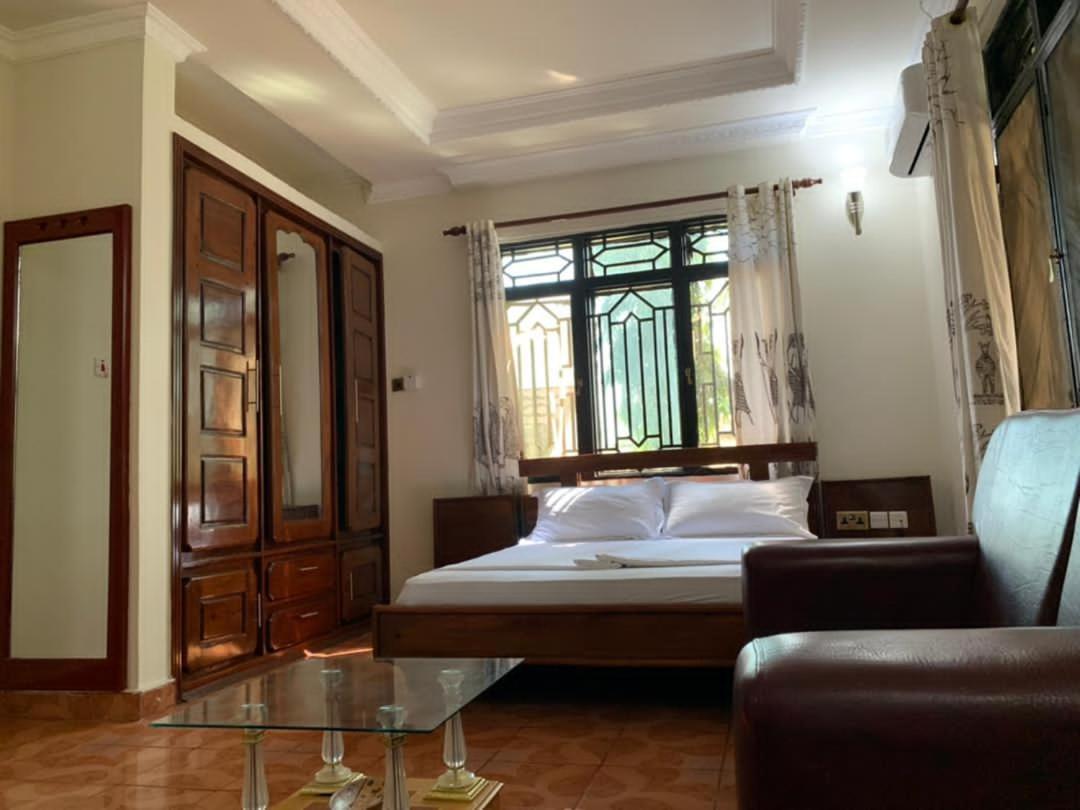 Coast View Resort Kigoma Ngoại thất bức ảnh